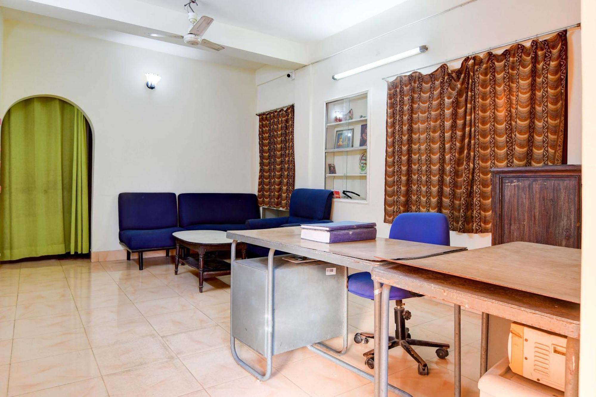 Oyo Simplex Guest House Behala Calcutta Eksteriør billede