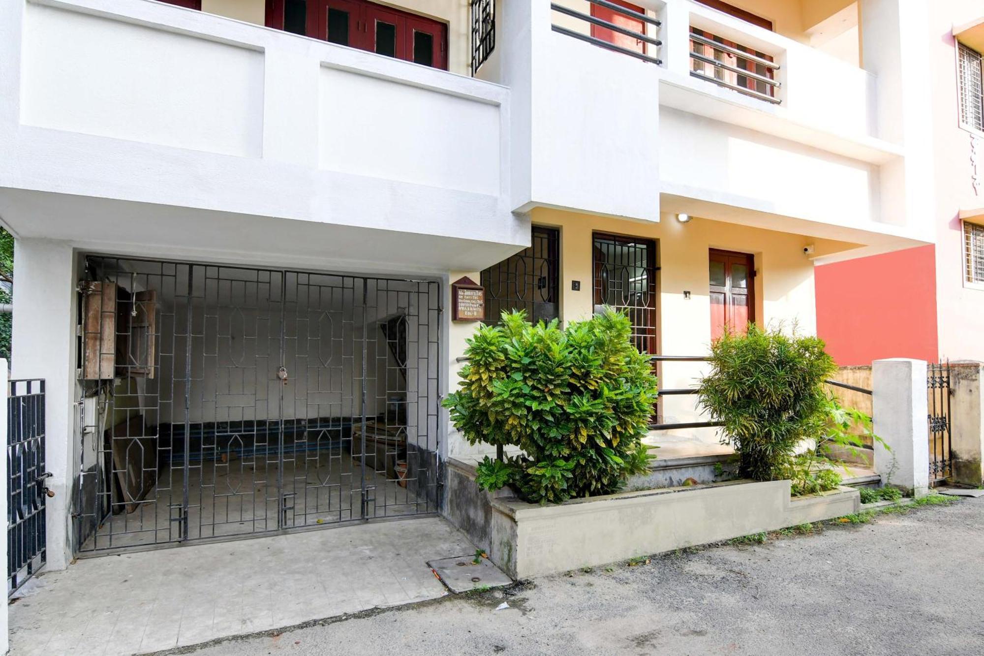 Oyo Simplex Guest House Behala Calcutta Eksteriør billede