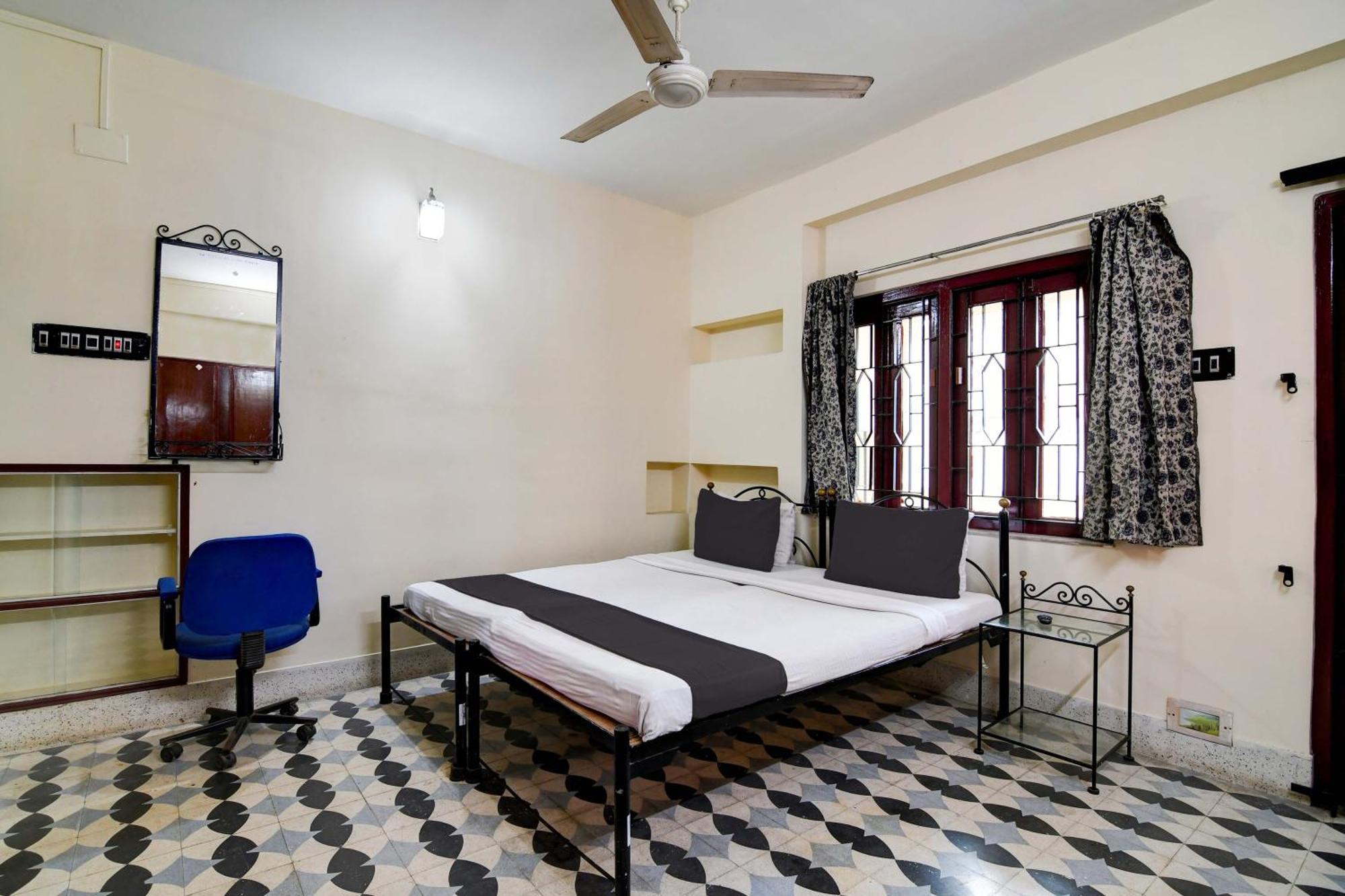 Oyo Simplex Guest House Behala Calcutta Eksteriør billede