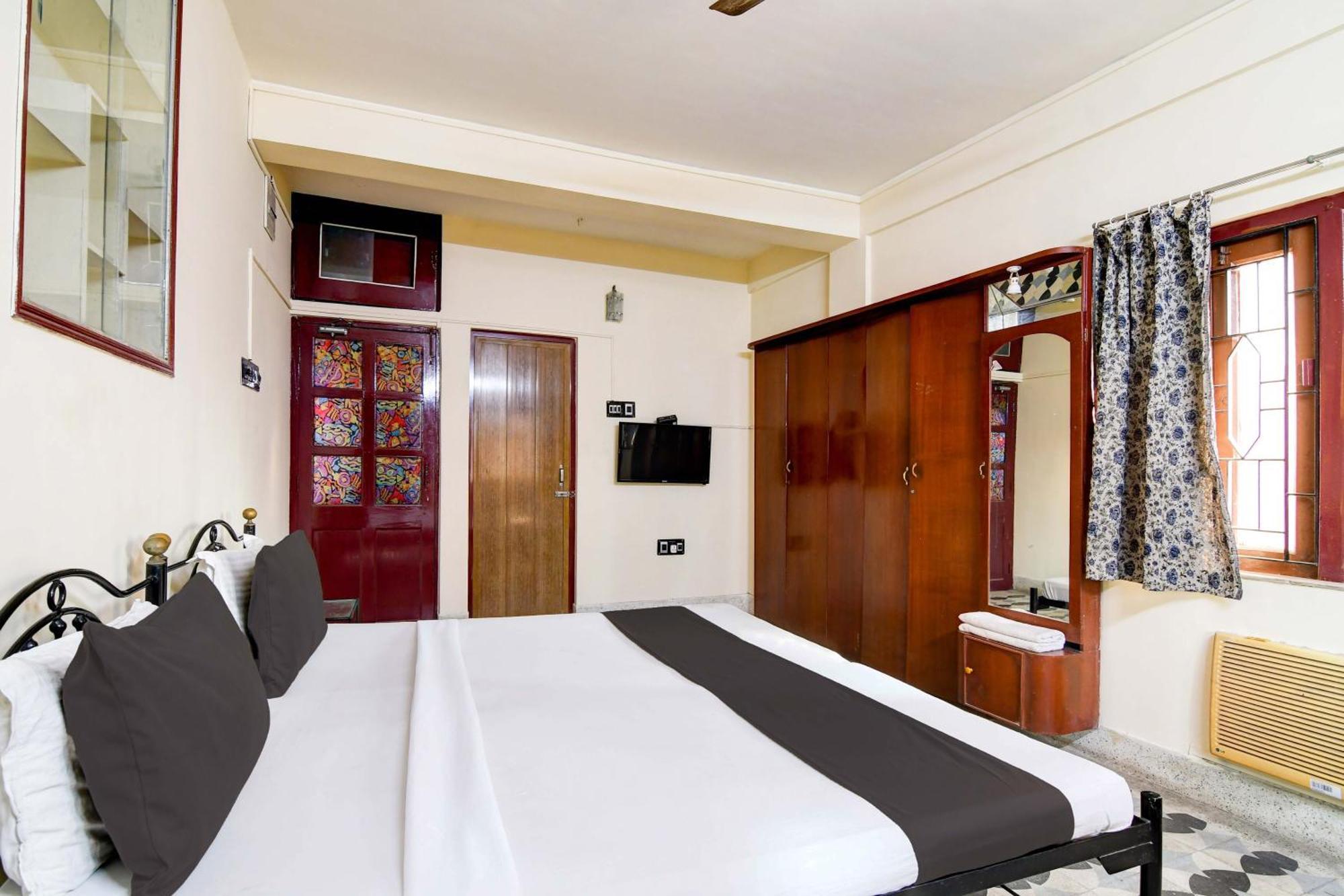 Oyo Simplex Guest House Behala Calcutta Eksteriør billede