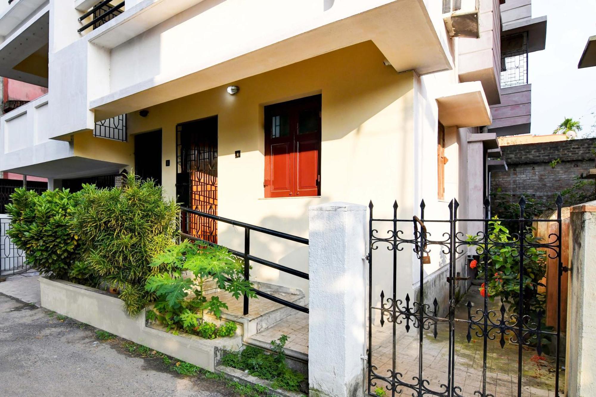 Oyo Simplex Guest House Behala Calcutta Eksteriør billede